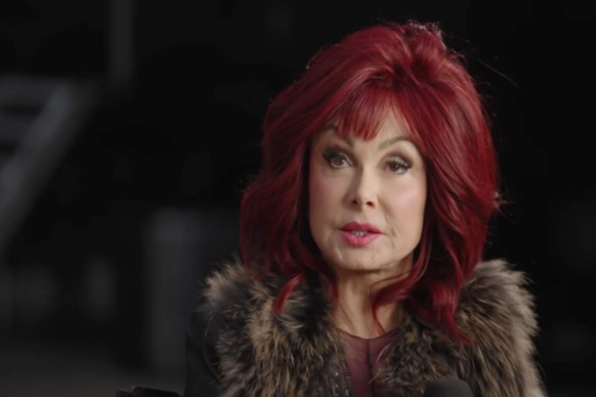 Naomi Judd em entrevista na TV