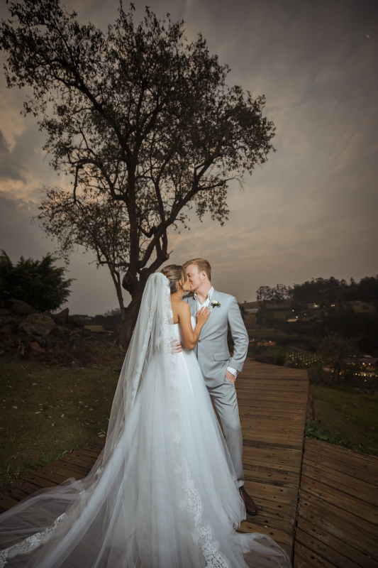 Casamento irmao de Michel Teló