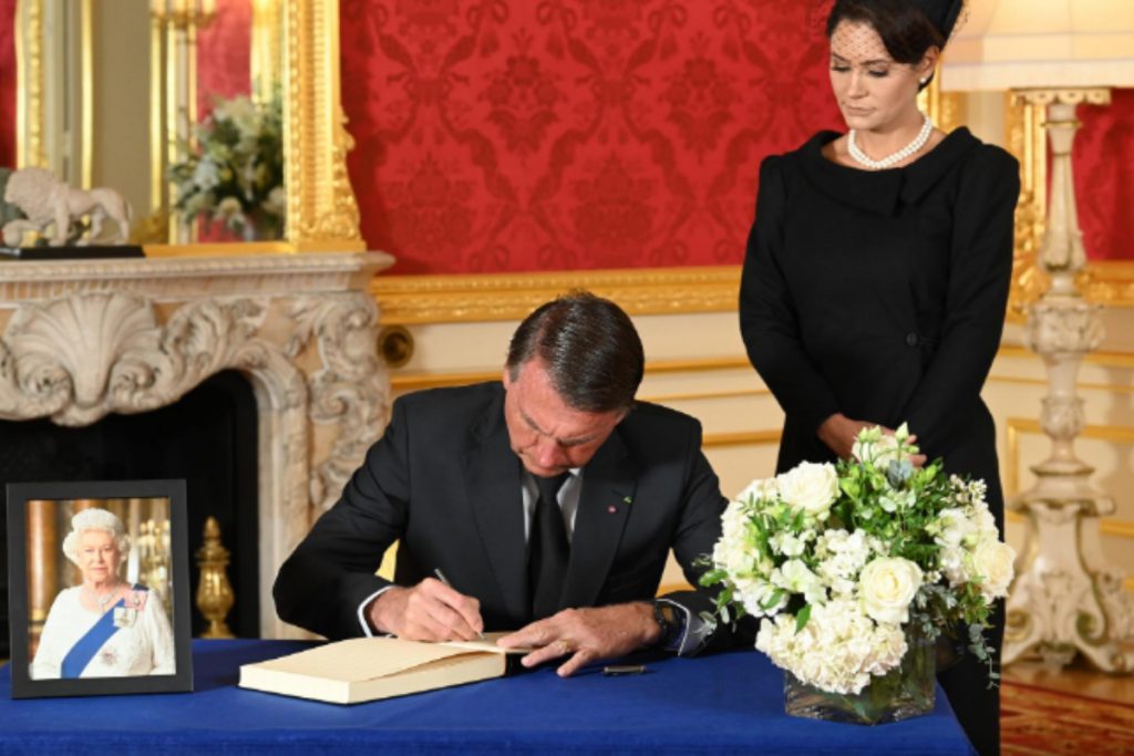 jair-bolsonaro-londres-1024x683-1 jair bolsonaro velório elizabeth II
