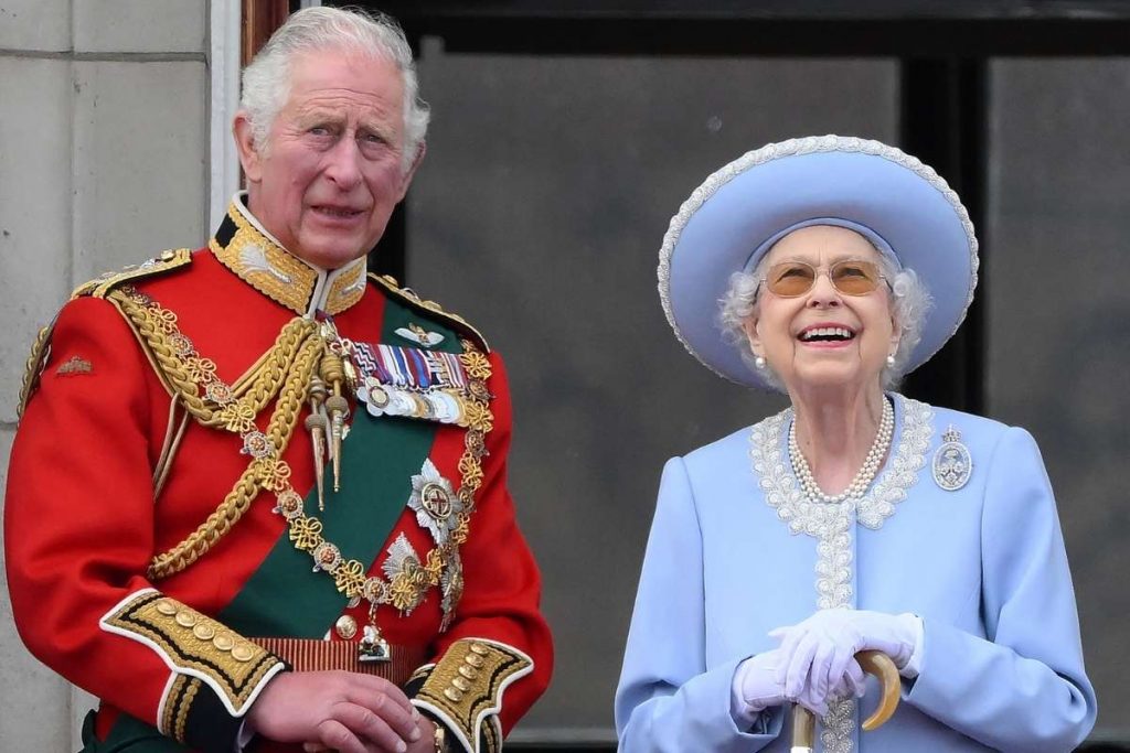 principe charles re ainha elizabeth ii