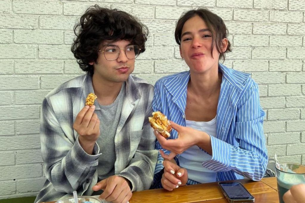 Xolo Maridueña e Bruna Marquezine