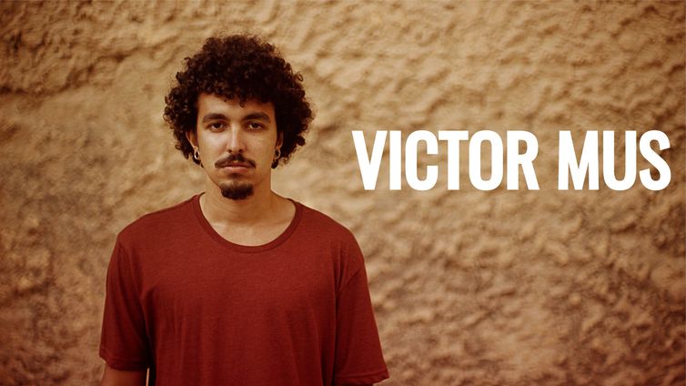 Descobertas Groover – Victor Mus apresenta o videoclipe da canção “Coragem”