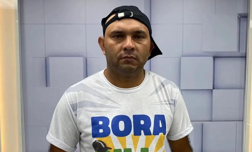 VÍDEO: Bill, do meme “Bora Bill” reproduz fala racista em podcast e é detonado