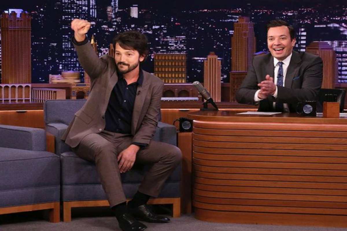 Diego Luna com Jimmy Fallon