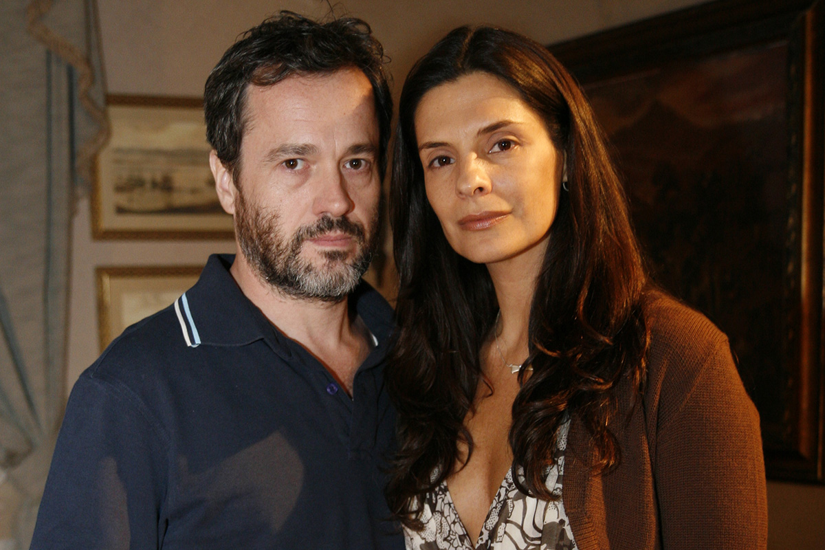 Elias (Leonardo Medeiros) e Dedina (Helana Ranaldi) em A Favorita