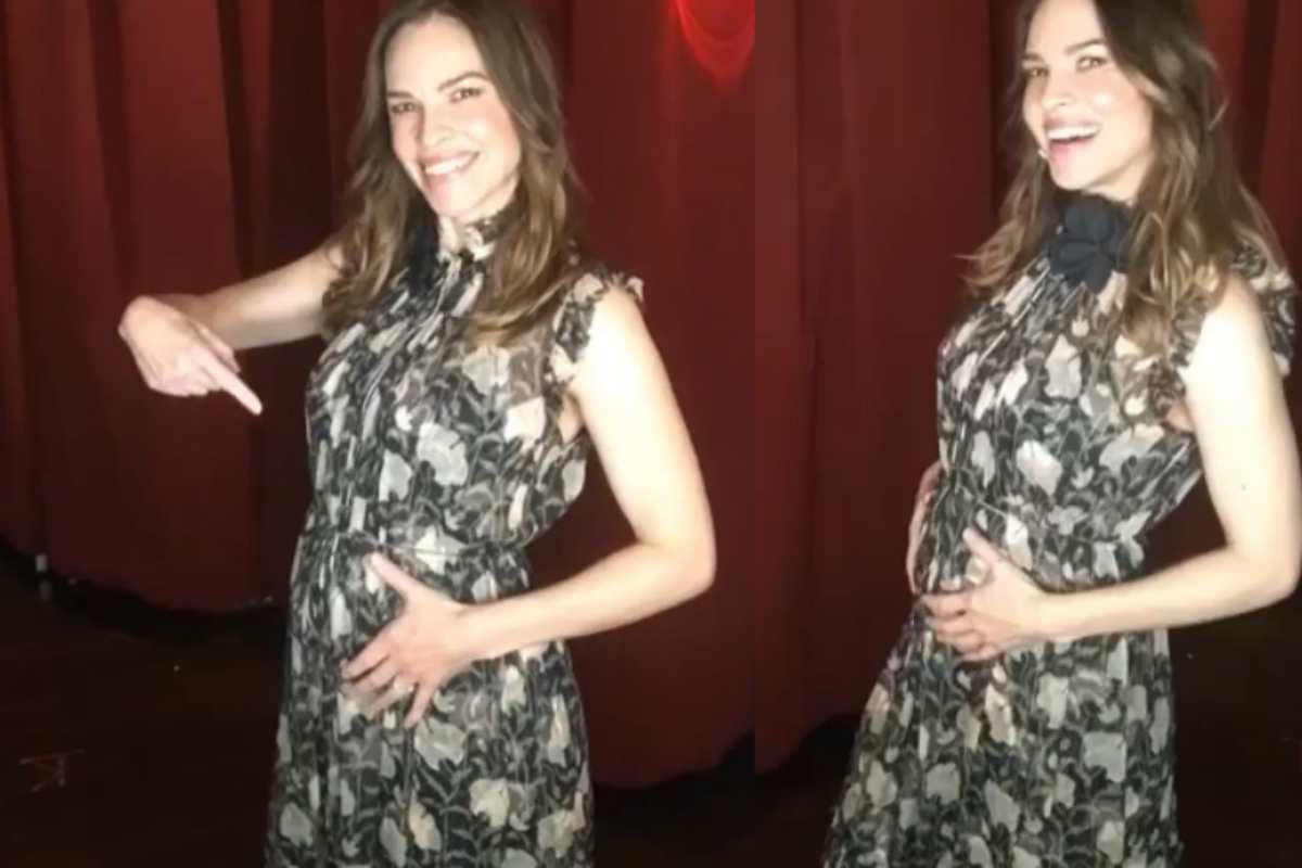 Hilary Swank mostra a barriguinha gestante