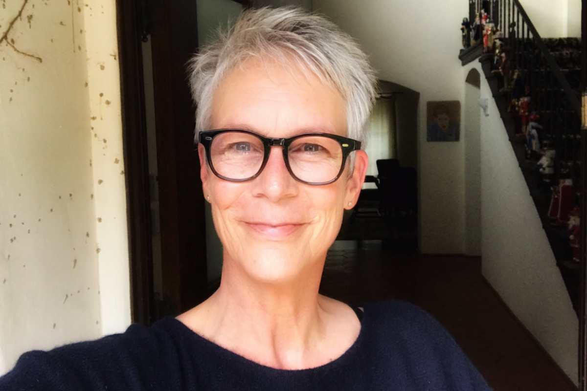 Jamie Lee Curtis selfie