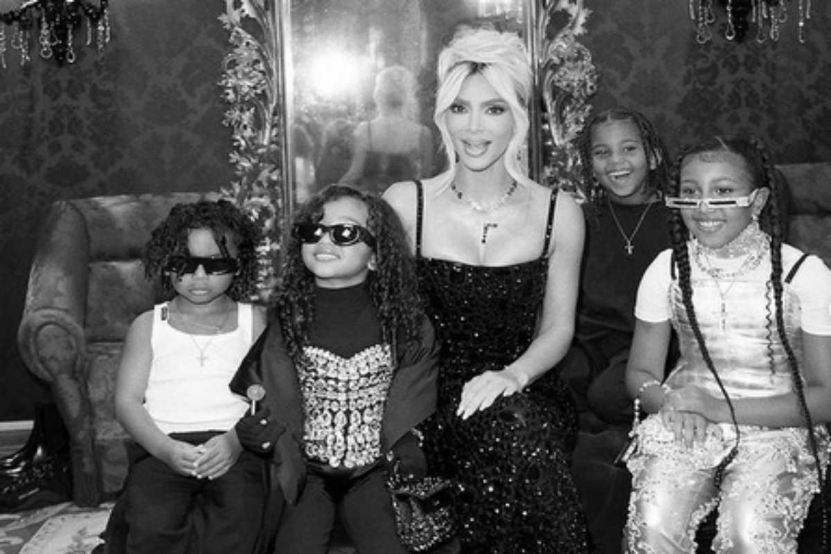 Kim Kardashian e os filhos