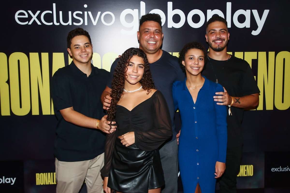 Ronaldo Fenômeno com os filhos