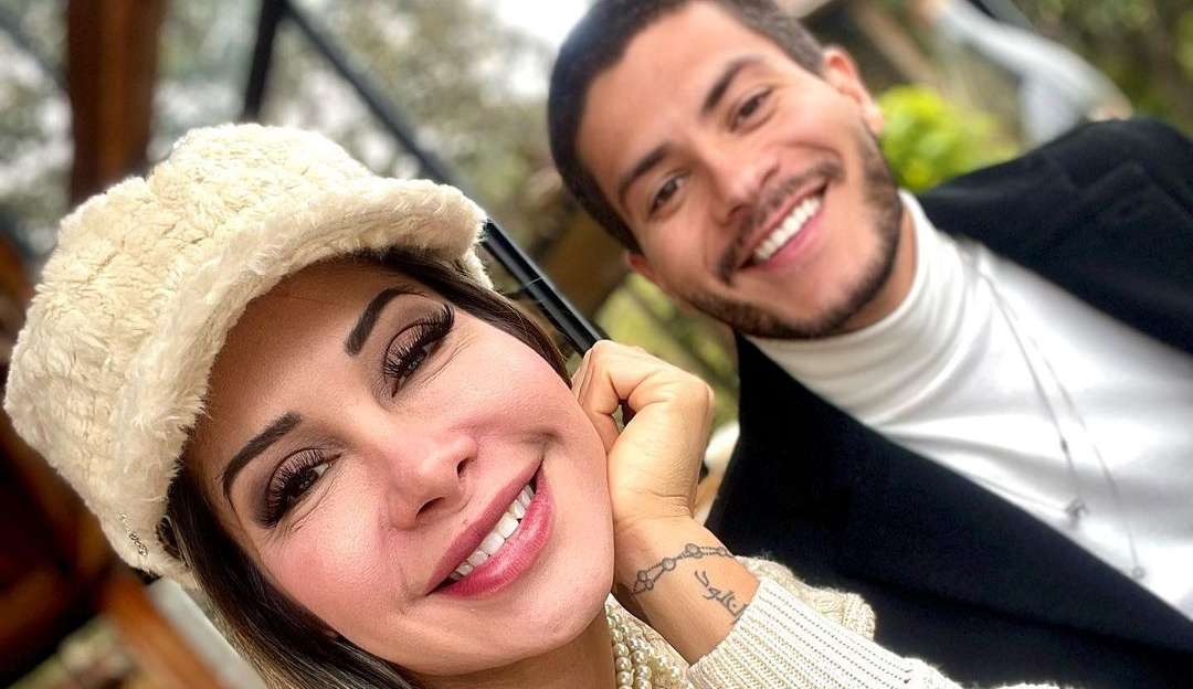 Maíra Cardi posta foto com Arthur Aguiar: 'Fim da nossa caminhada'