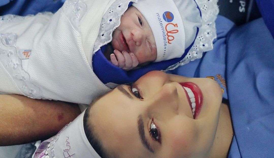 Nasce Maria Flor, segunda filha de Virginia Fonseca e Zé Felipe