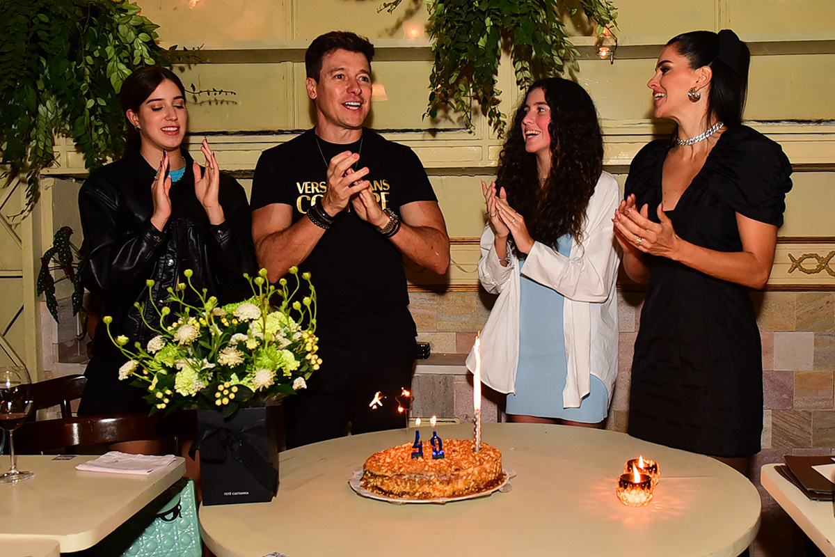 Rodrigo Faro celebra aniversário com a família