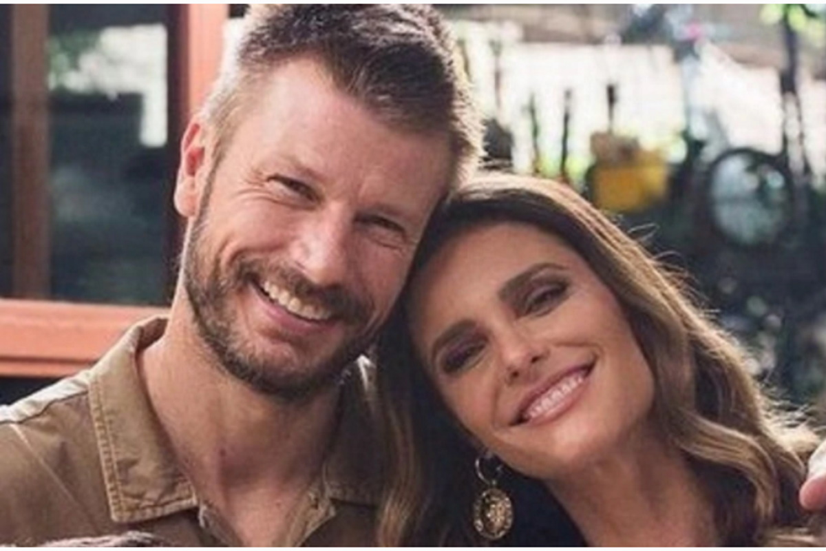 Rodrigo Hilbert e Fernanda Lima posados