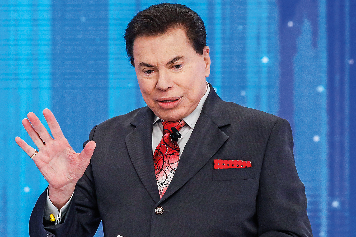 A bruxa tá solta! SBT e TV Cultura sofrem ataque hacker e funcionários se desesperam