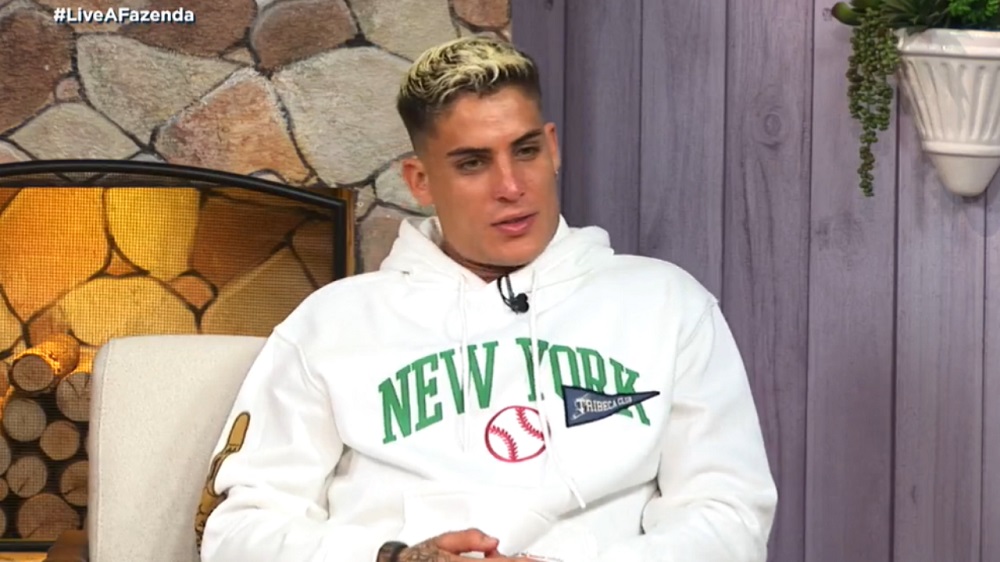 Eliminado de “A Fazenda 14”, Tiago Ramos diz que foi vítima de complô e dispara: “Não aceito a expulsão!”