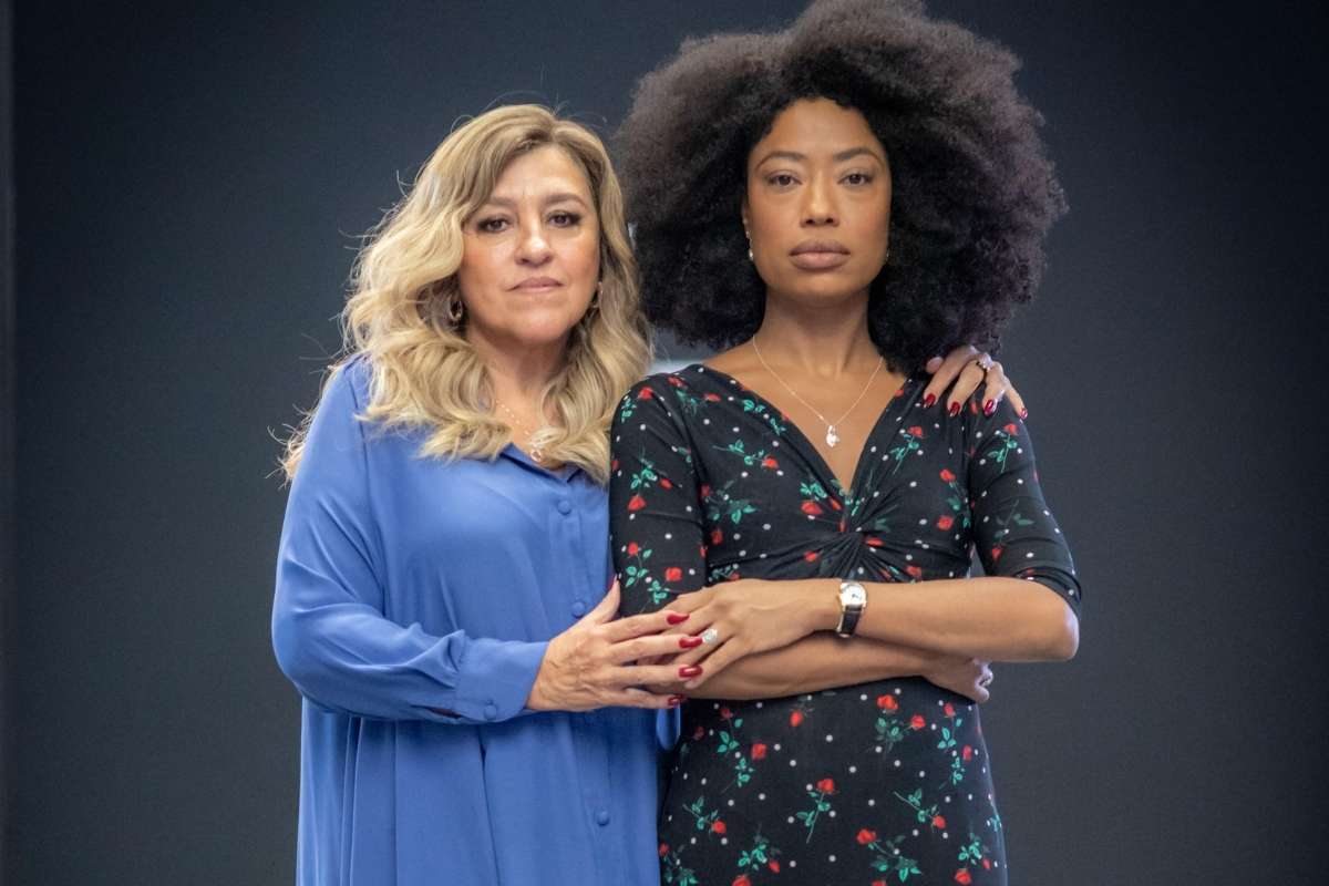 Regina Casé e Mariana Nunes estão em "Todas as Flores"