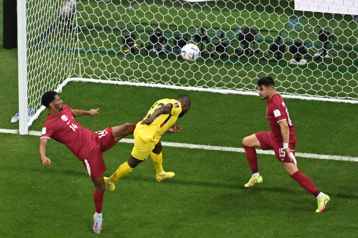Após boatos de “jogo comprado”, seleção do Catar perde para o Equador e web reage: “pix de centavos”