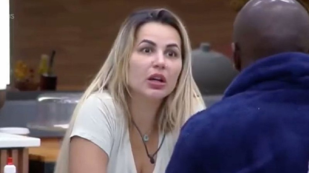 VÍDEO: Deolane critica decisão da direção de A Fazenda 14: “Não concordo”
