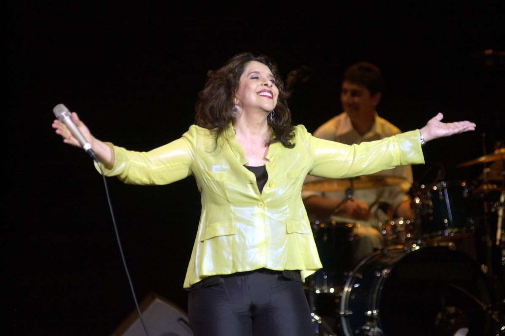 gal costa no palco