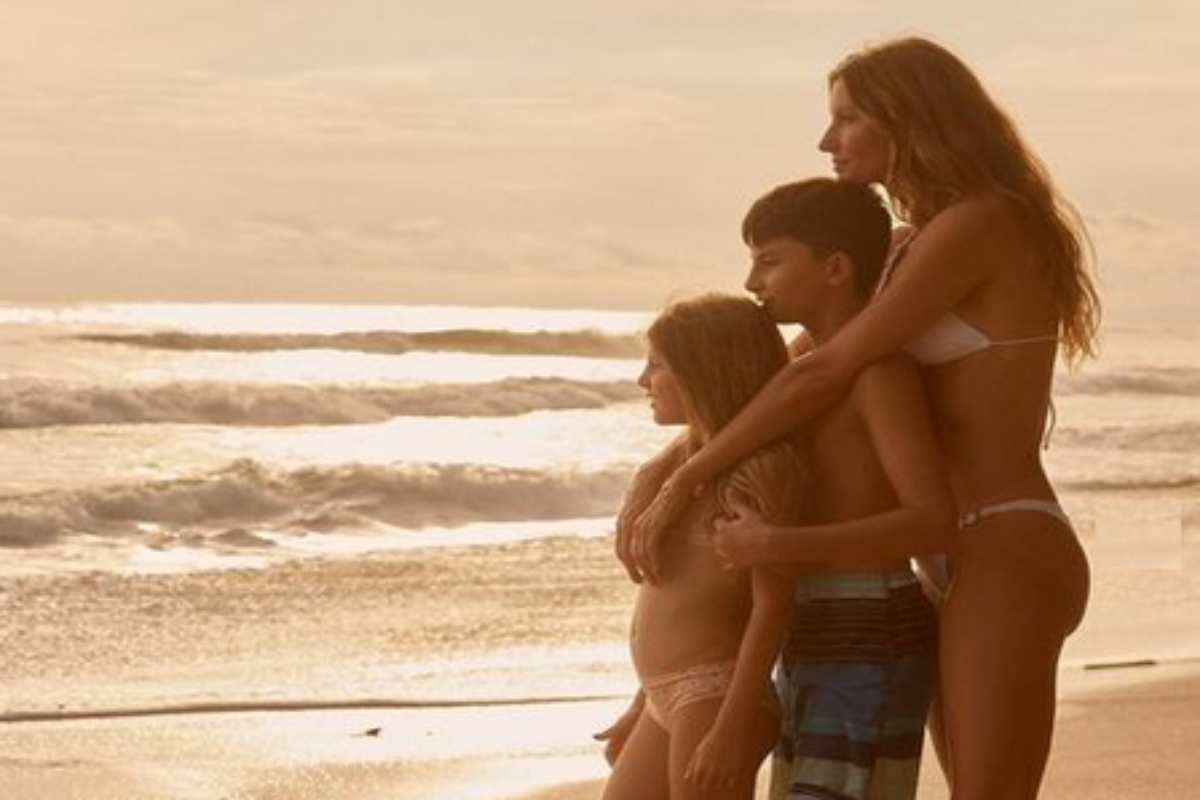 Gisele com os filhos em Costa Rica