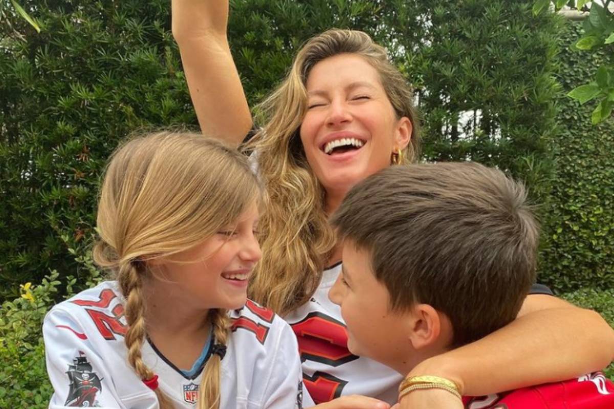 gisele-bundchen-junto-dos-filhos-benjamin-e-vivian