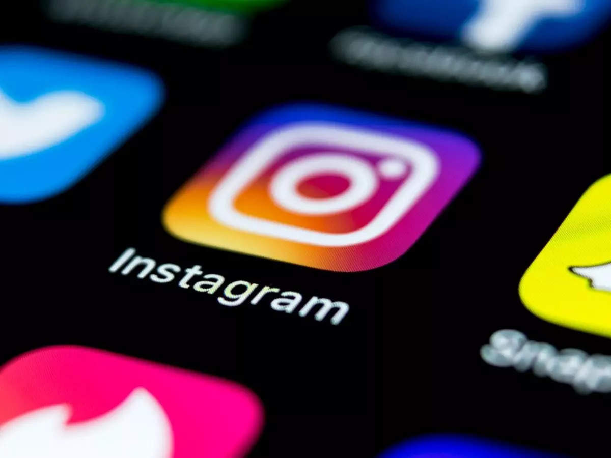 É bug ou limpa? Instagram desativa contas de usuários