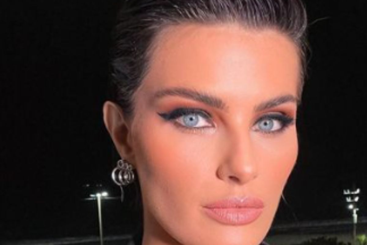 Isabeli Fontana Retrato