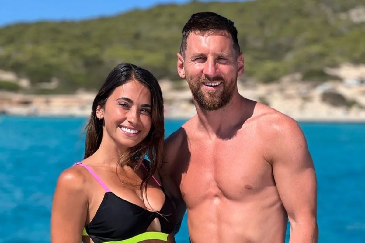 messi com a esposa na praia