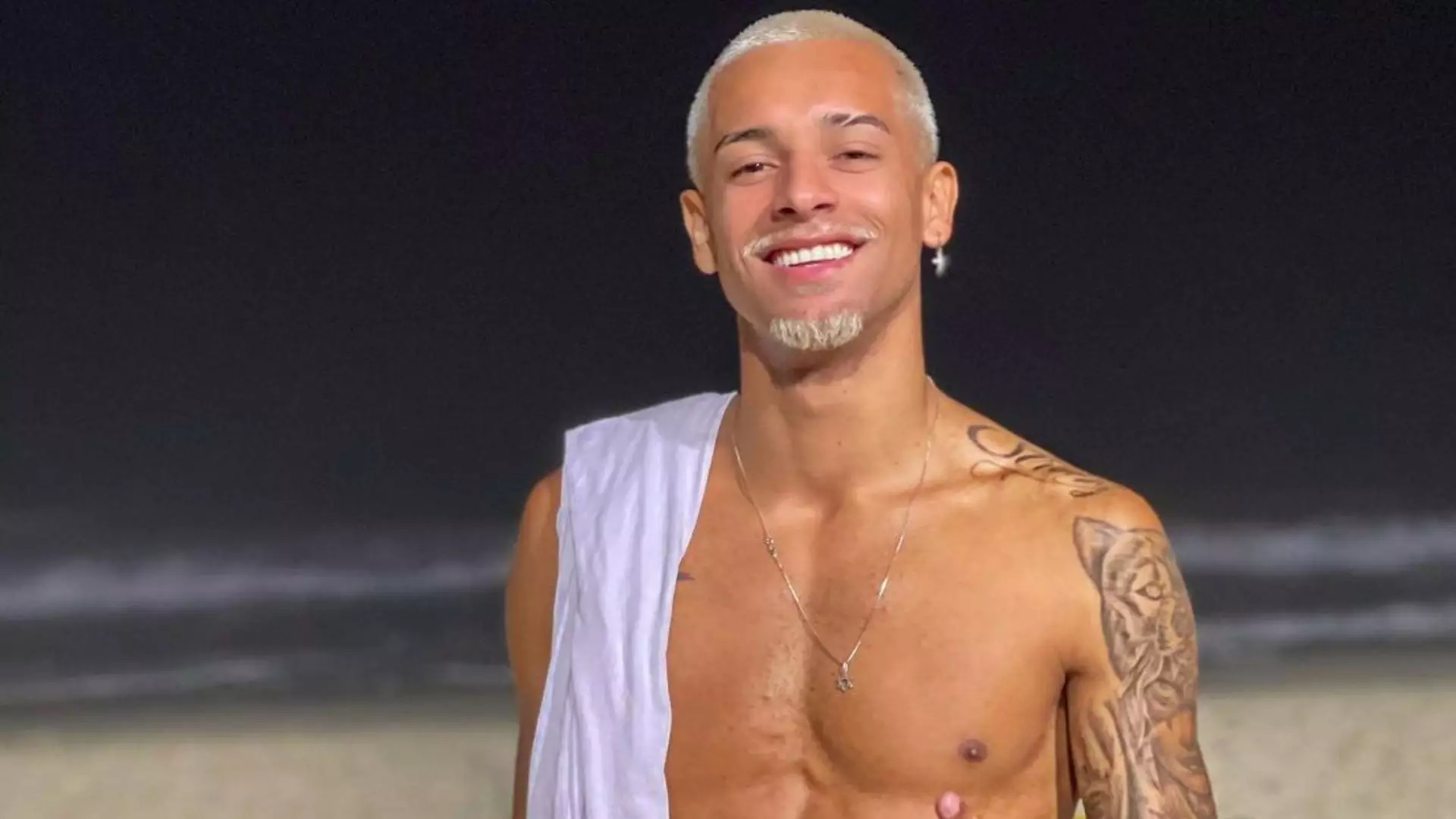 Vaza nude de WL Guimarães, participante do “De Férias com o Ex Celebs”, e web reage: “Catar umas manga”