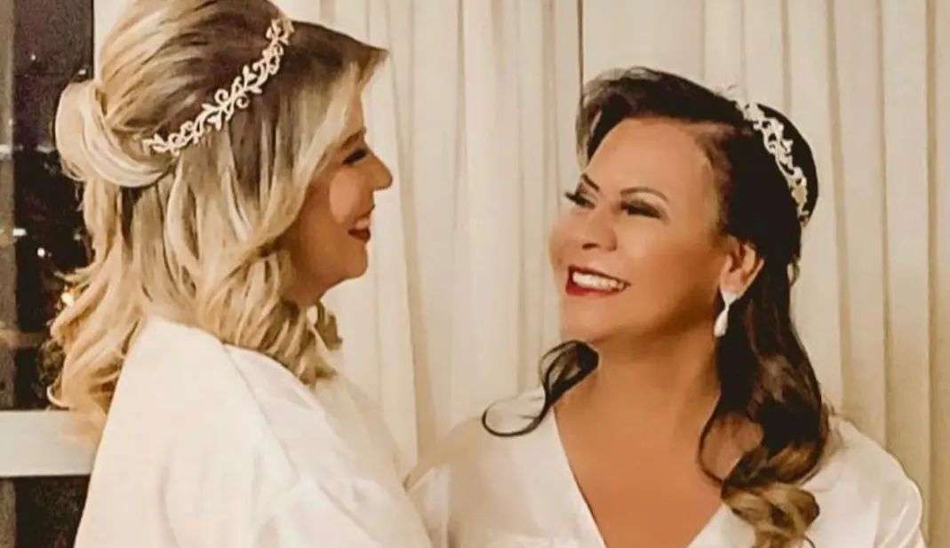 Mãe de Marília Mendonça explica o motivo de não visitar o túmulo da filha