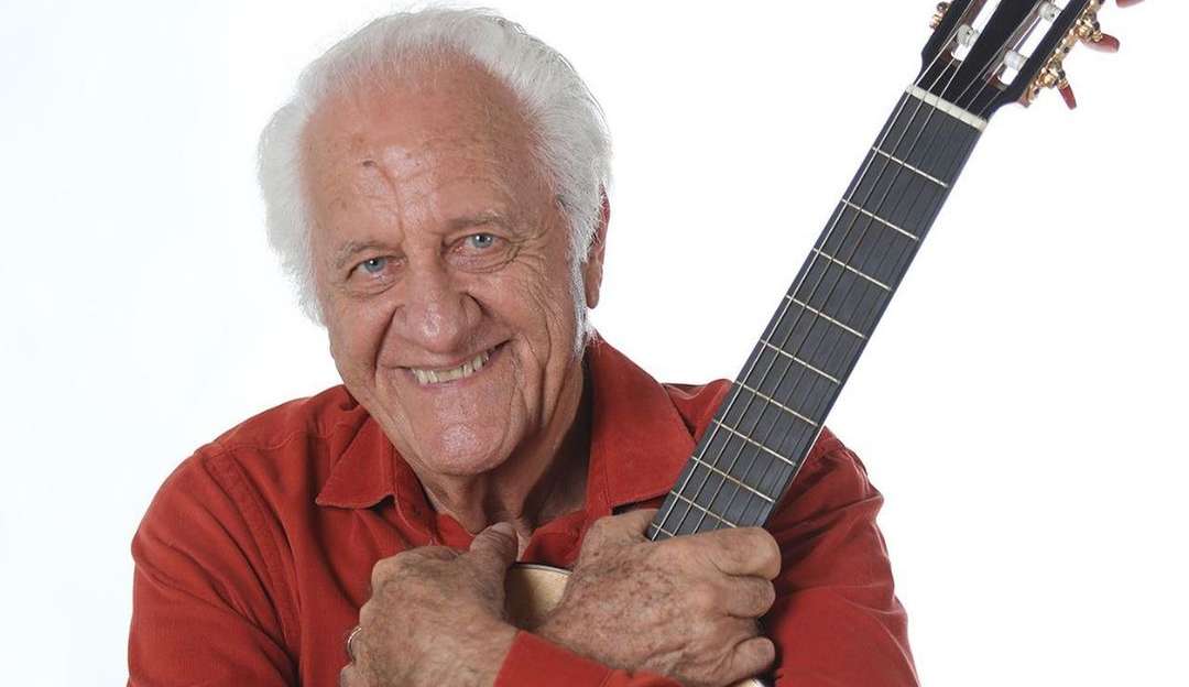 Famosos prestam homenagem ao músico Rolando Boldrin