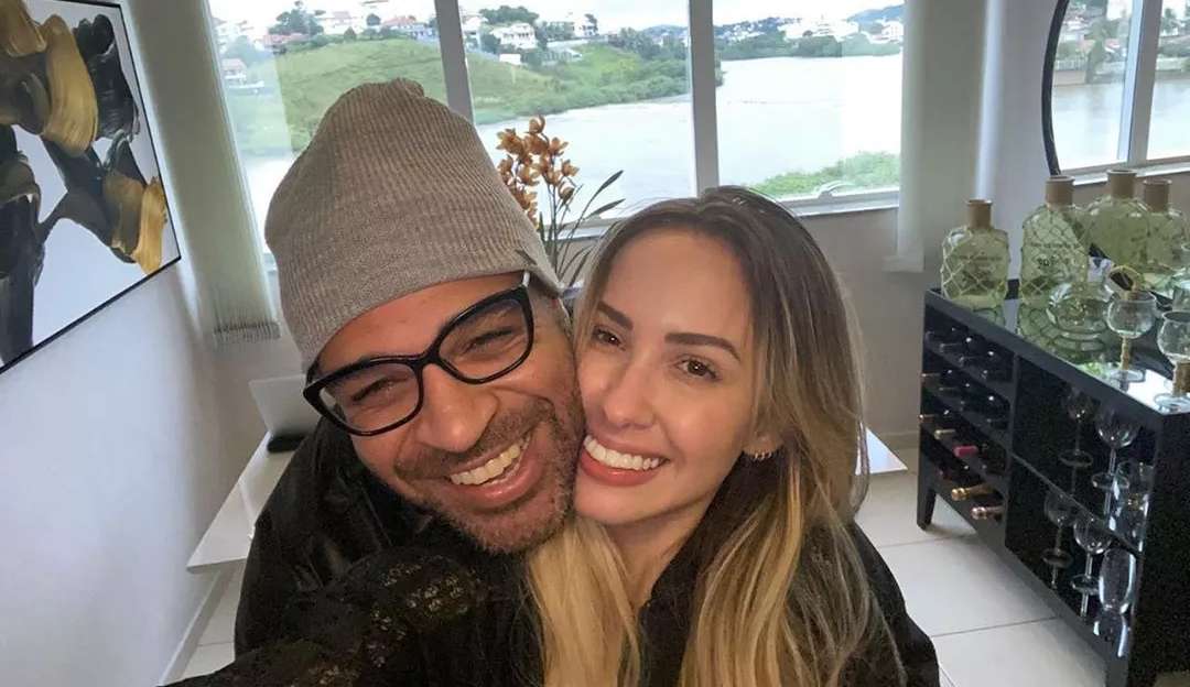 Adriano Imperador E Micaela Mesquita Se Casam Após Sete Anos De Idas E Vindas Fofocas E Famosos