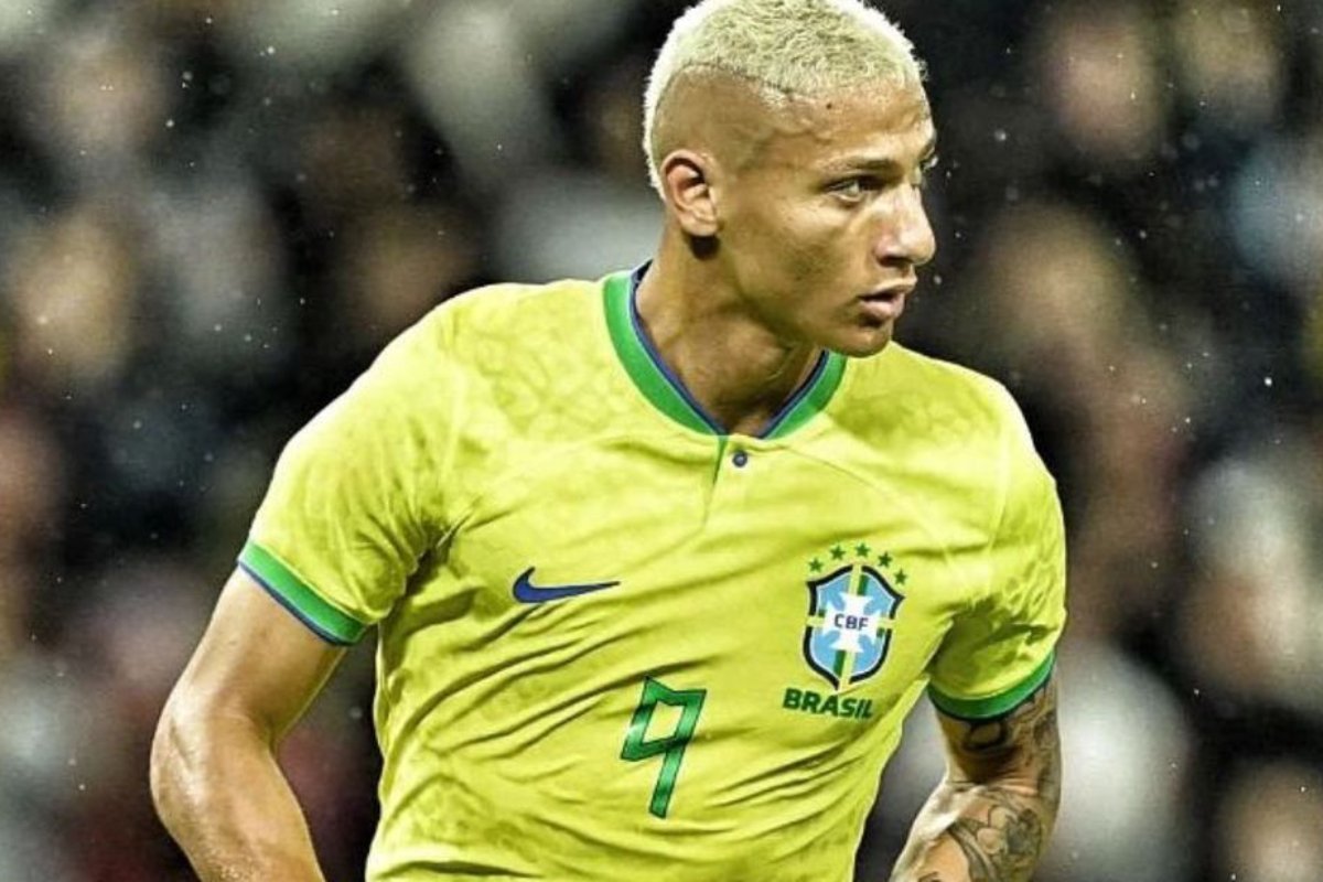 richarlison jogando pela seleção brasileira