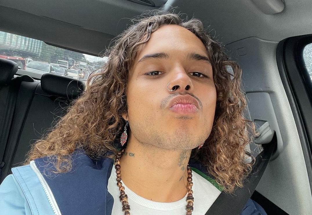 “Não sou hétero, bi ou gay, sou tudo”, dispara Vitão