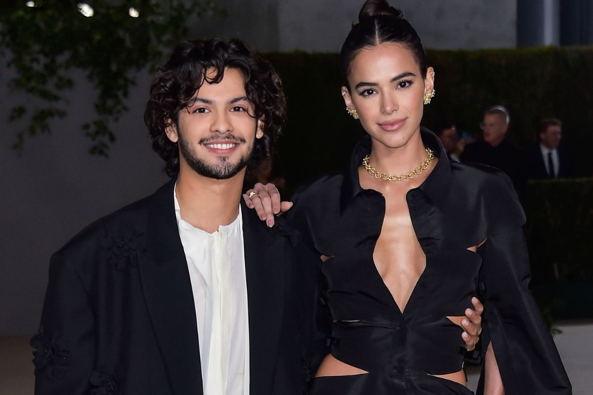 Xolo Maridueña e Bruna Marquezine