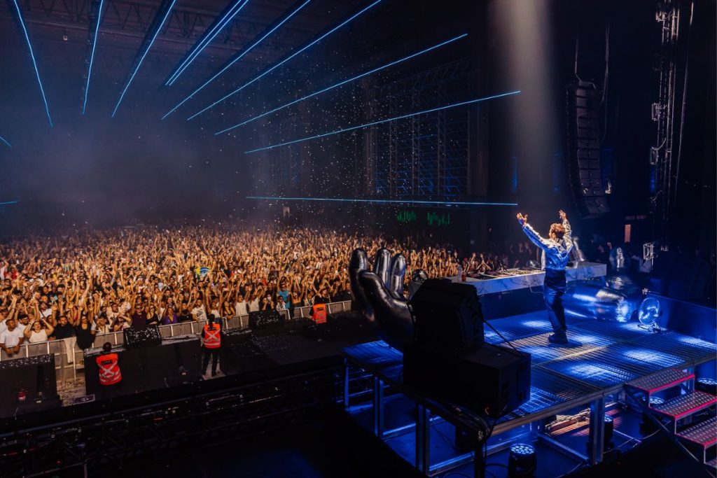 Alok durante show na Arca, em São Paulo