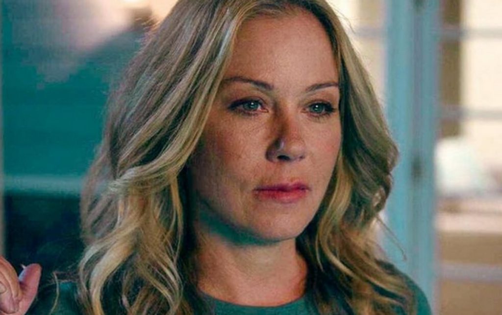 christinaapplegatenaseriedeadtome-1024x644-1
