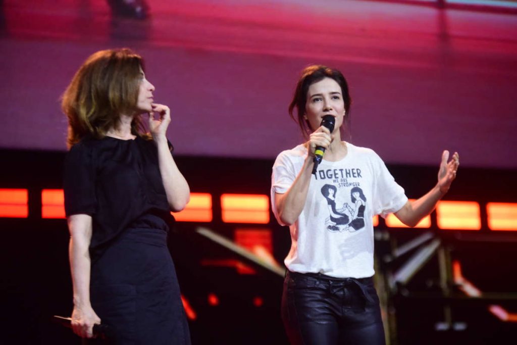 Fernanda Torres e Marjorie Estiano na CCXP