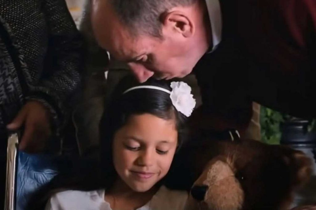 jenna-ortega-iron-man-1024x683-2 Jenna Ortega fez uma participação no filme Iron Man
