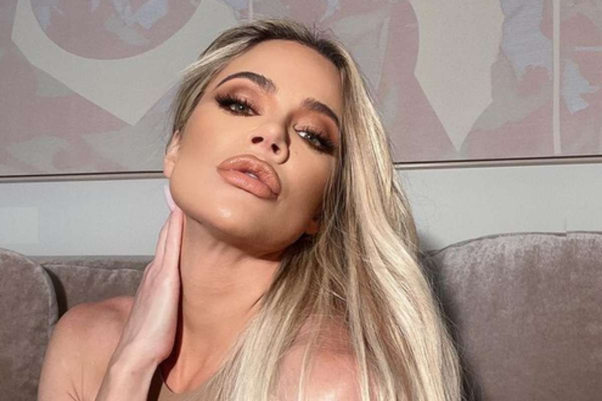 Khloe Kardashian posa sexy no Instagram