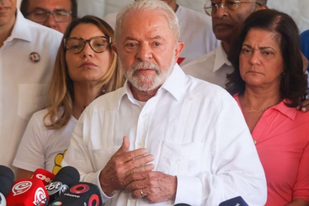 Lula é eleito presidente do Brasil