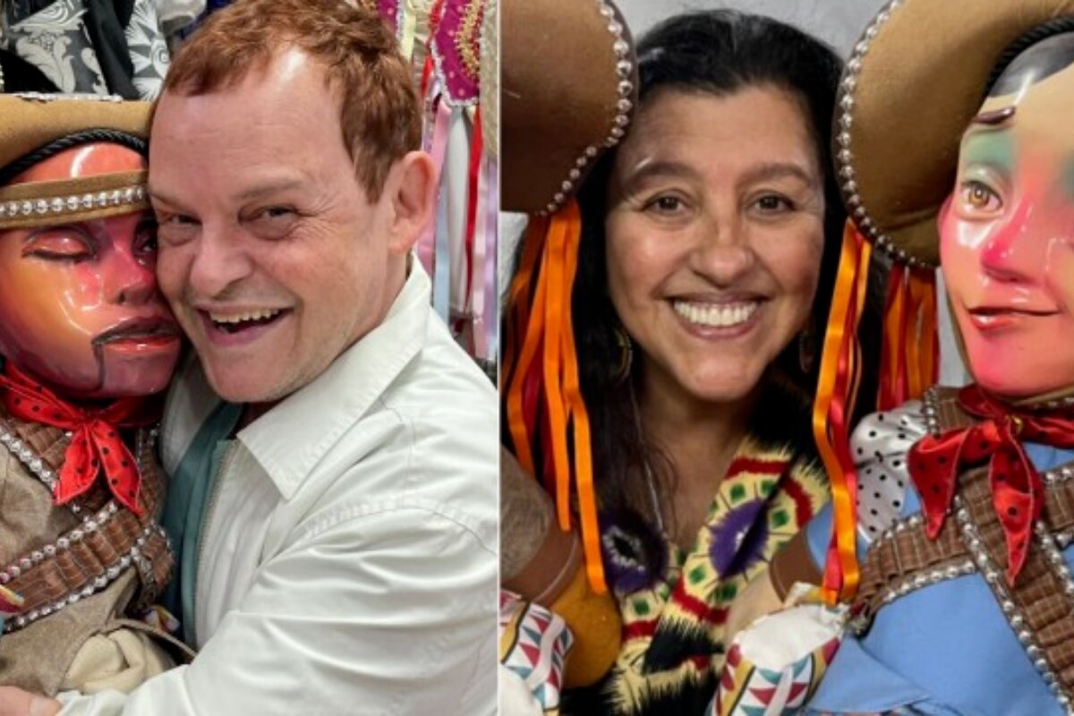 Matheus Nachtergaele e Regina Casé com bonecos de Lampião e Maria Bonita