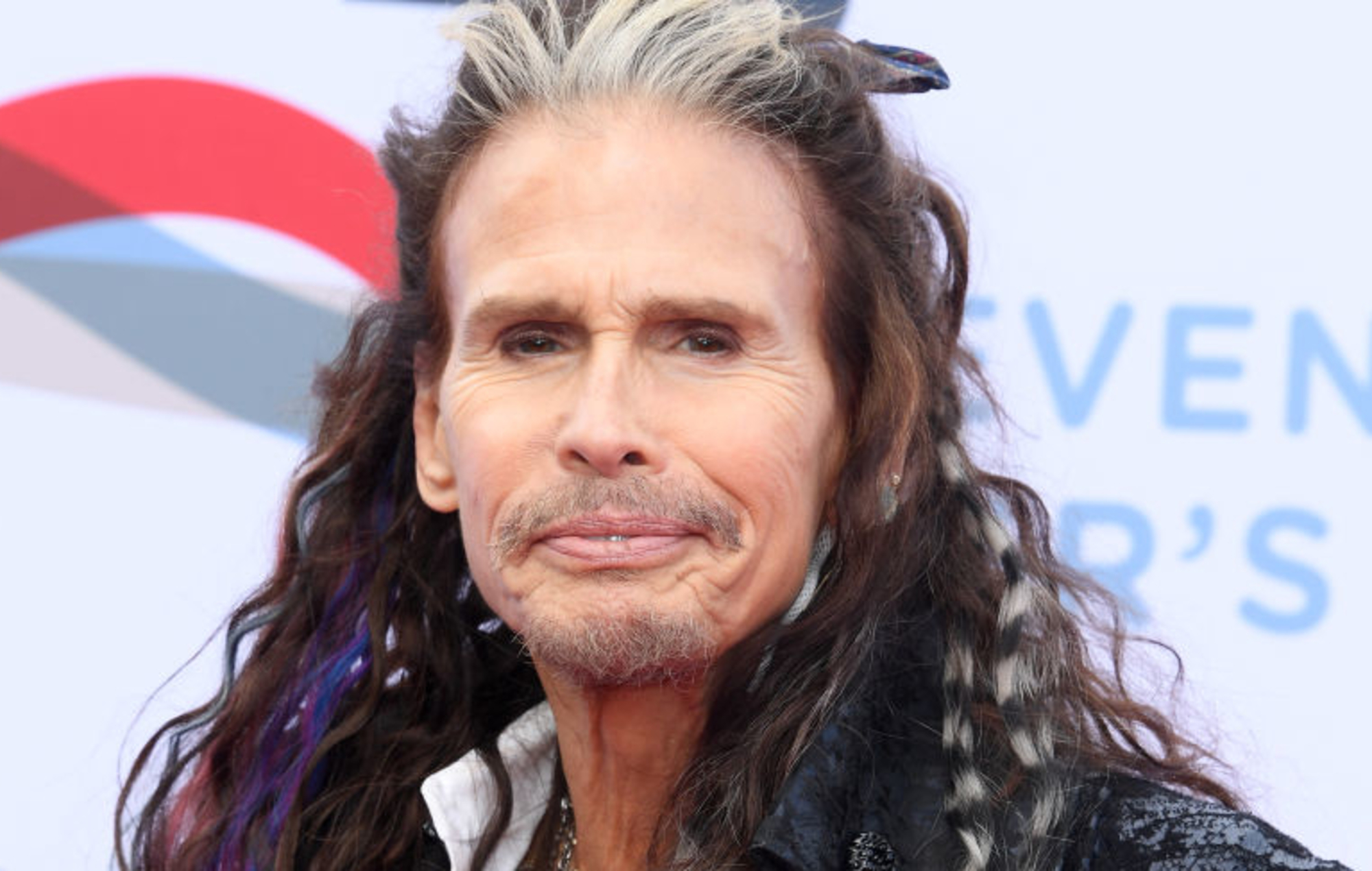 Steven Tyler é processado por abuso sexual de menor de idade