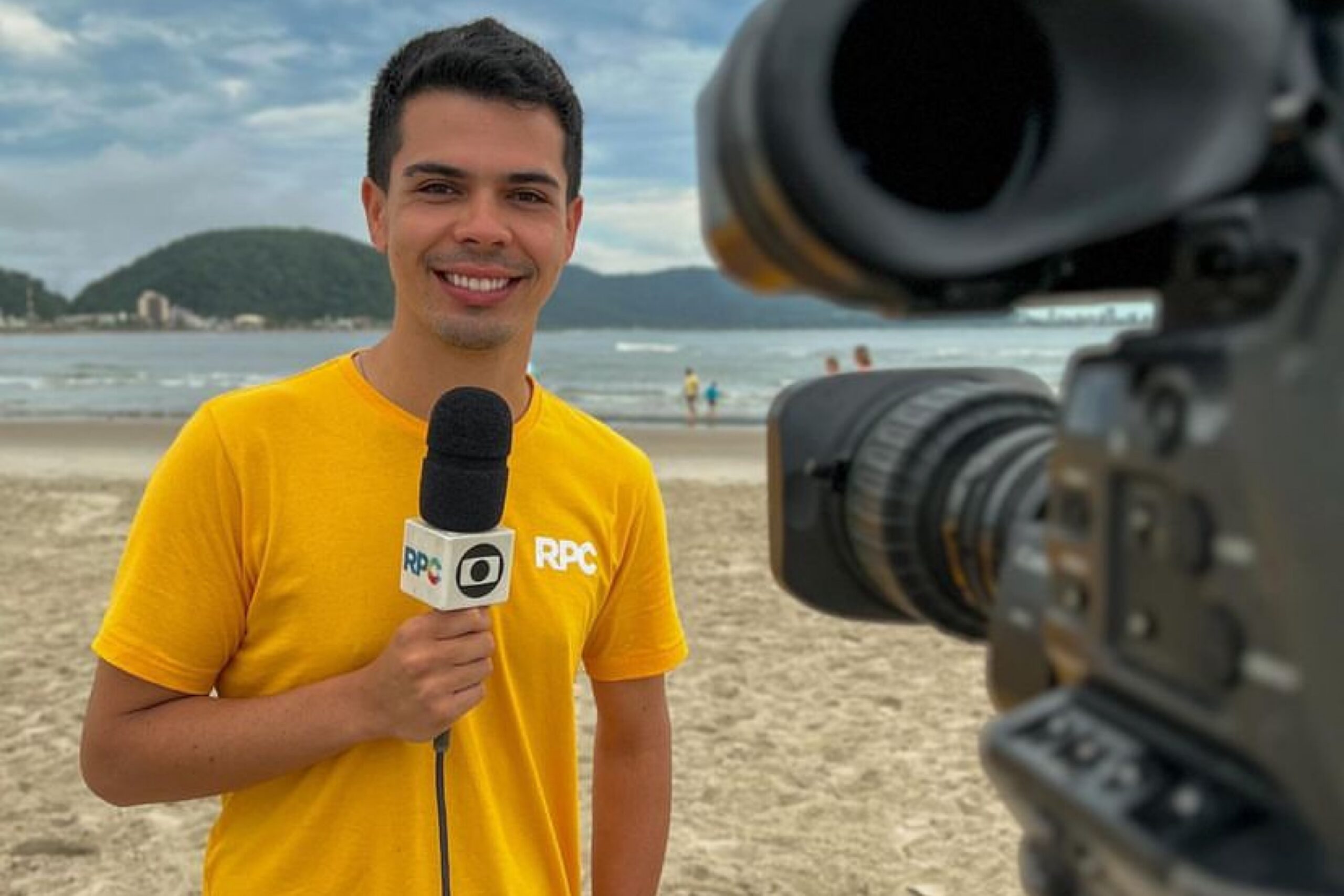 Repórter da Globo comete infração de trânsito e se desculpa ao vivo