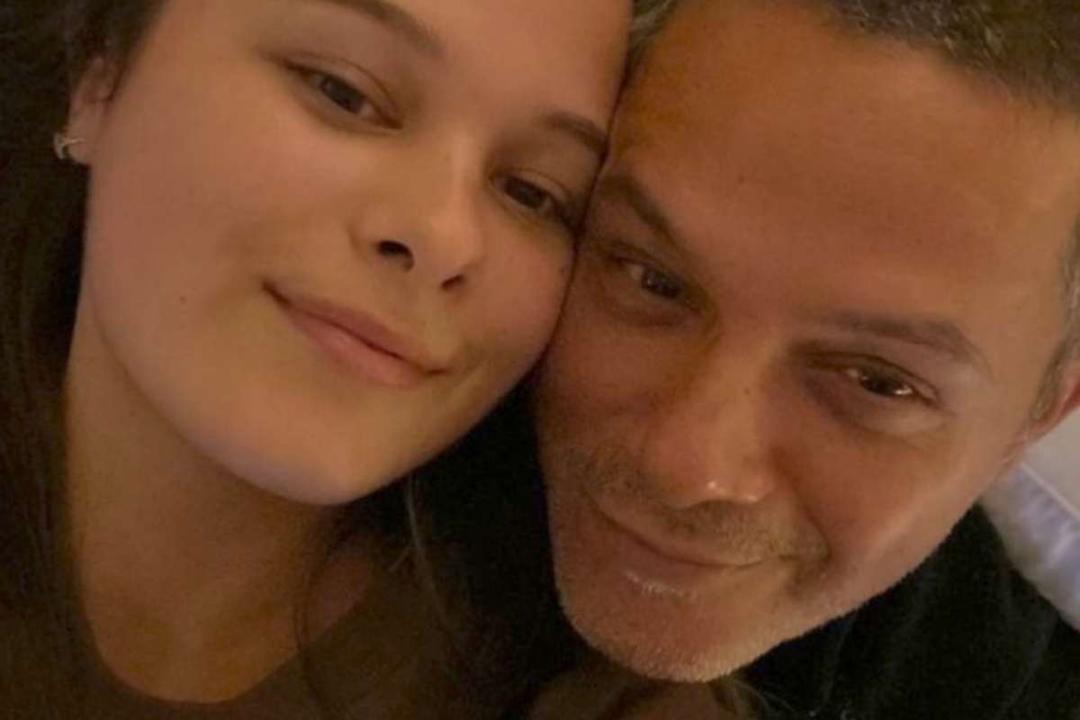 Alejandro Sanz com a filha Manuela