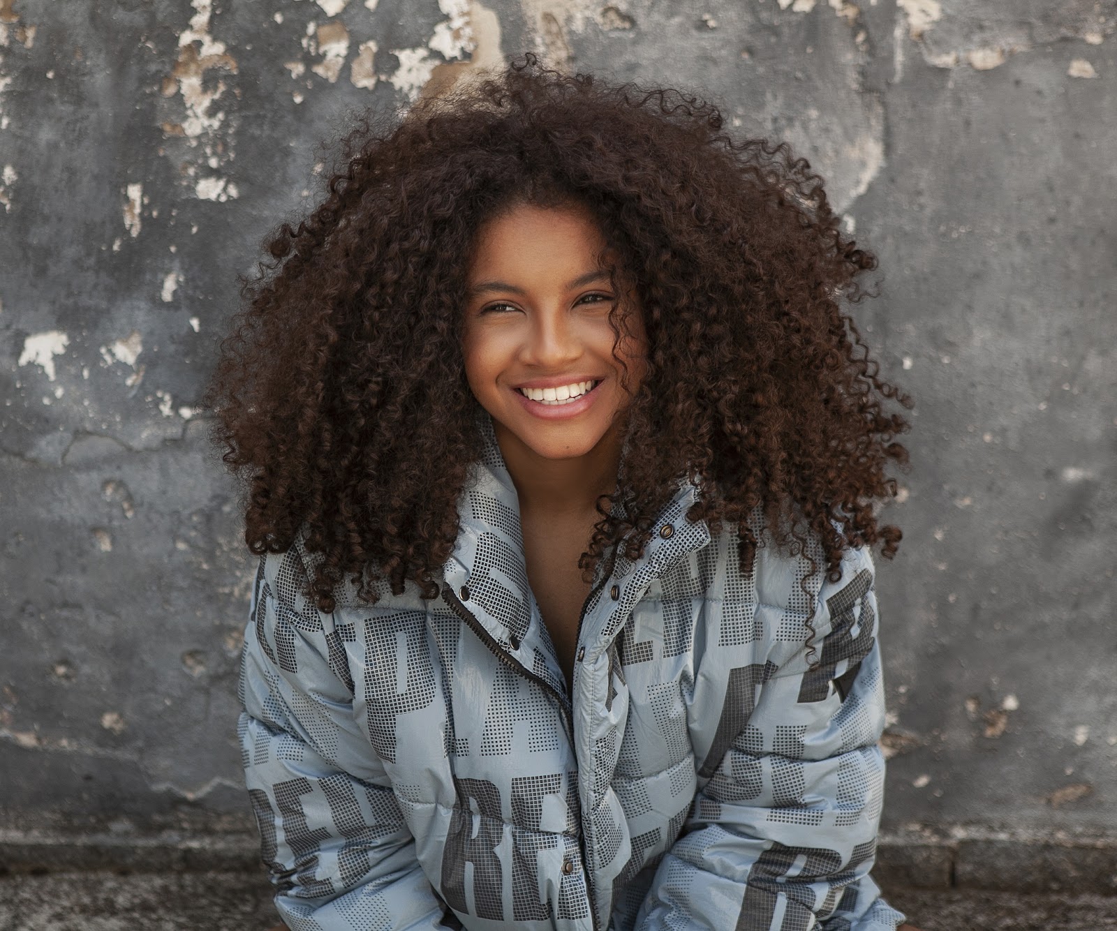 Atriz que já sofreu com racismo comemora protagonismo série do Disney+