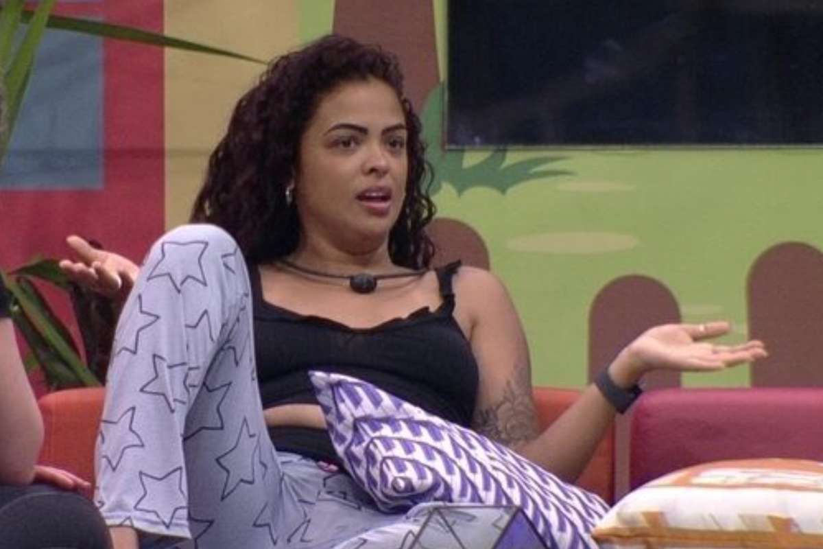 Paula fala sobre namoro no BBB