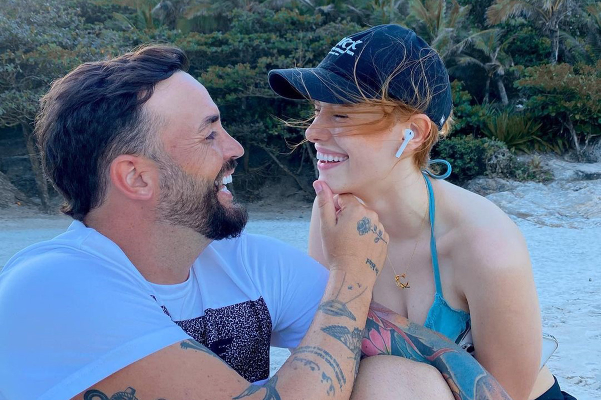 Caroline Dallarosa e Rodrigo Solano