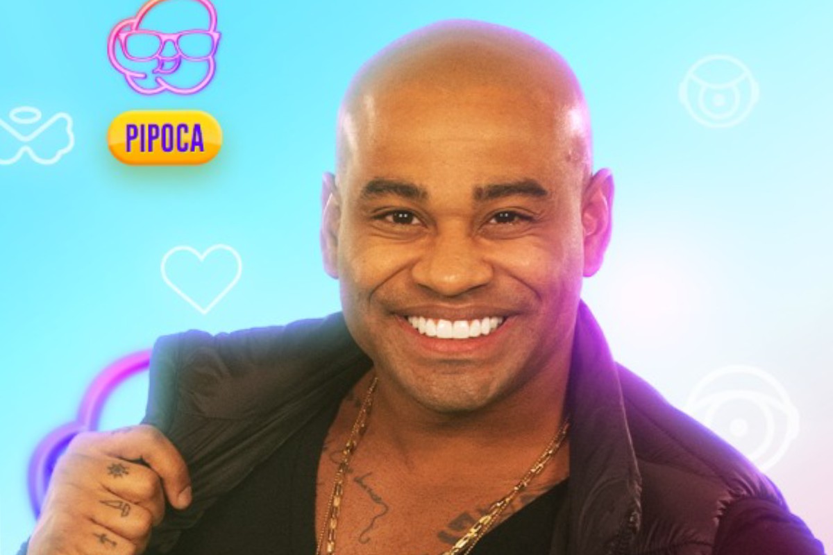 retrato cezar sorridente em anúncio do bbb23