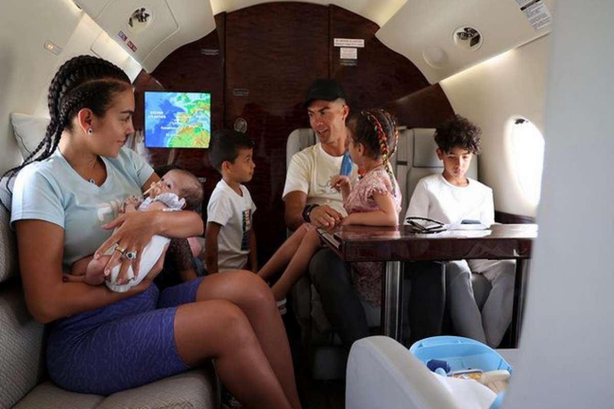 Cristiano Ronaldo e Georgina com os filhos